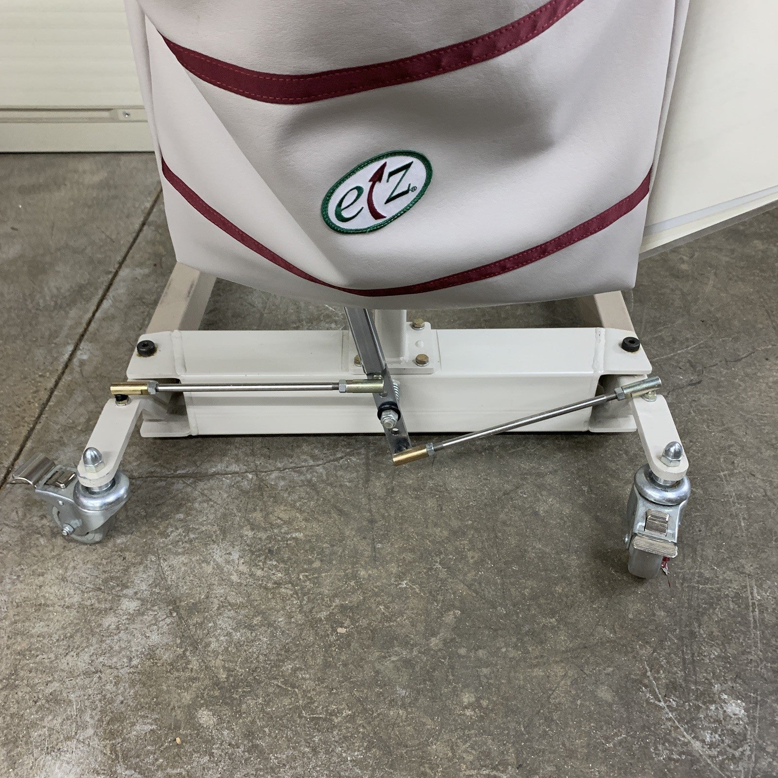 EZ Way 598 EZ Lift Patient Positioner No Battery No Charger