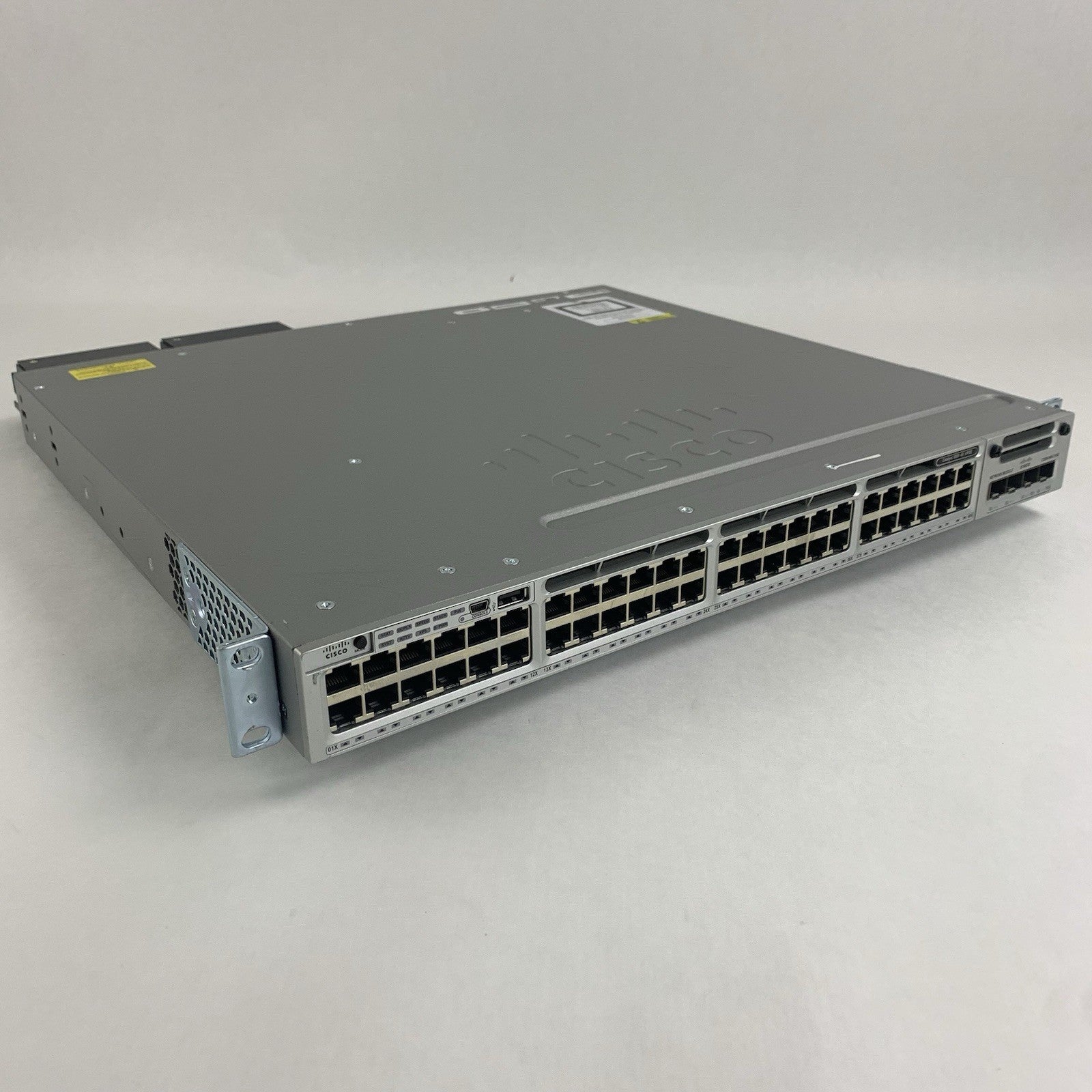 Cisco Catalyst WS-C3850-48U-S V06 48 Port Switch Tested w/C3850-NM-2-10G 2x PSUs0