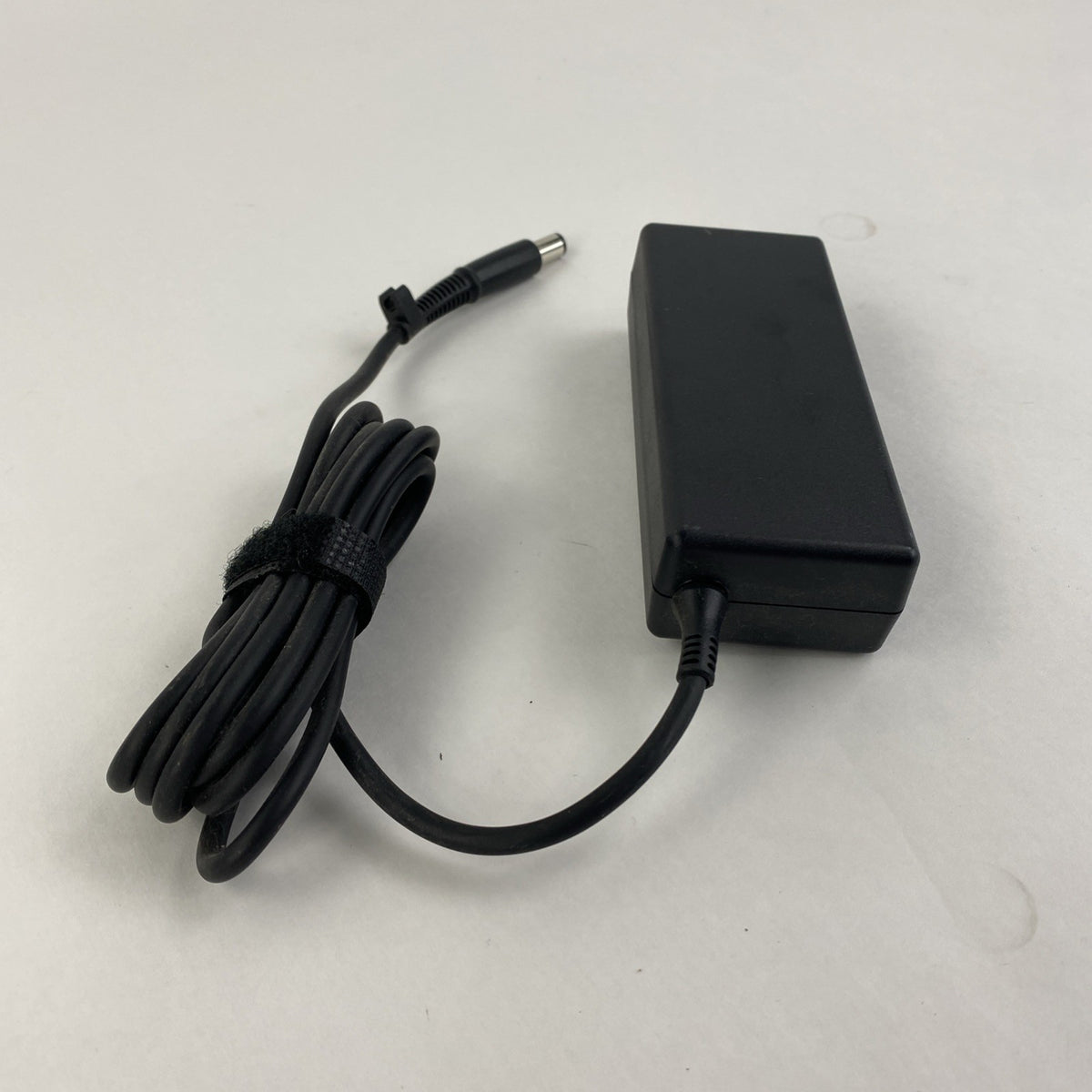 HP TPN-DA18 90W 19.5V 4.62A 7.4mm barrel AC Adapter - Lot of 10 No Power Cord1