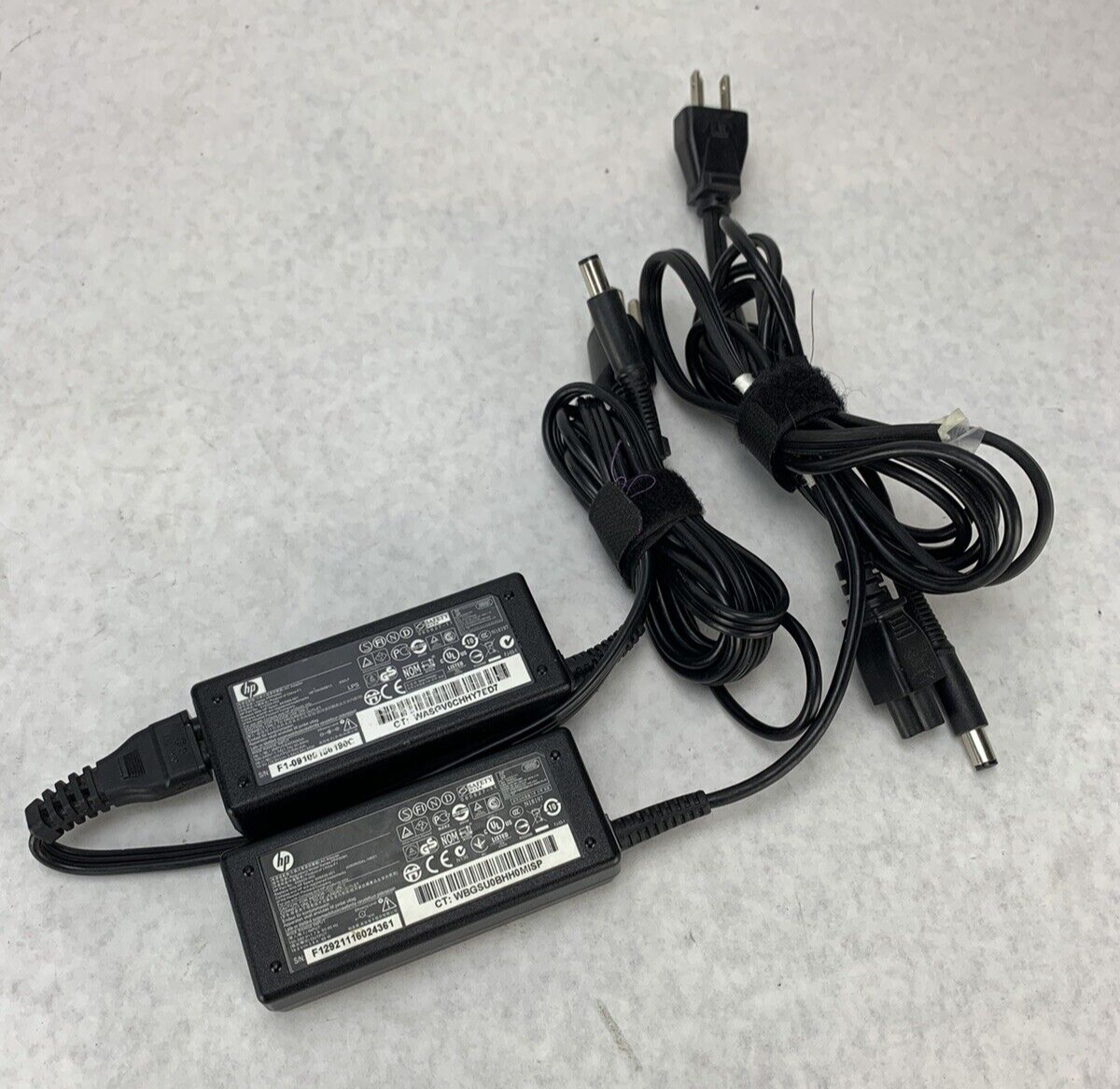 Lot 2 Genuine HP Laptop AC Adapter 380467-003 402018-001 18.5V 3.5A 65W PPP009H