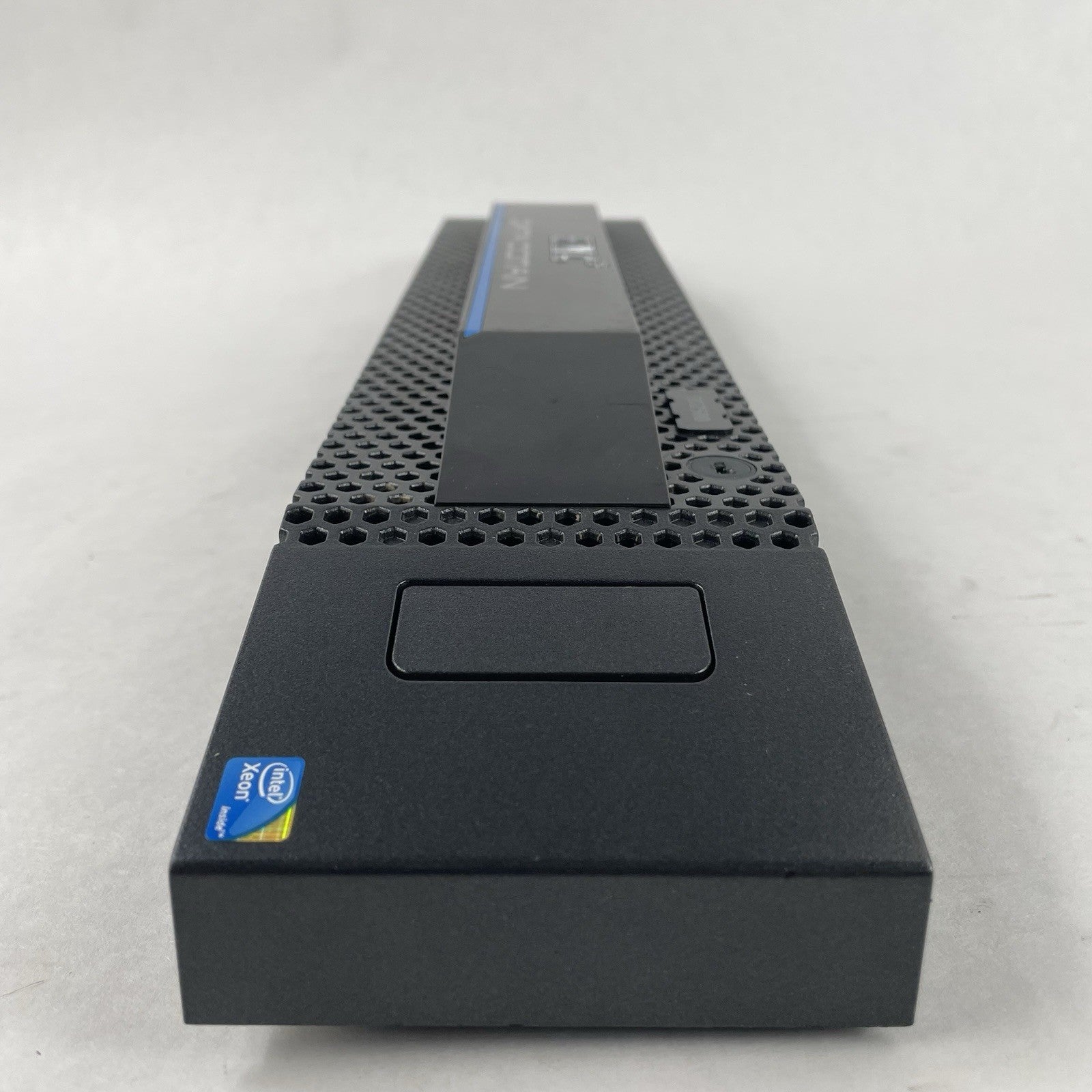 EMC Data Domain DD2500 100-564-598 Server Front Bezel Cover WITHOUT KEYS10