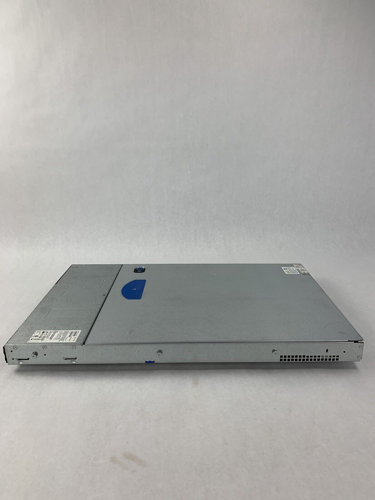 Intel Server System SR1475NH1 Pentium D 3.4 GHz  2 GB Ram No OSS No HDD