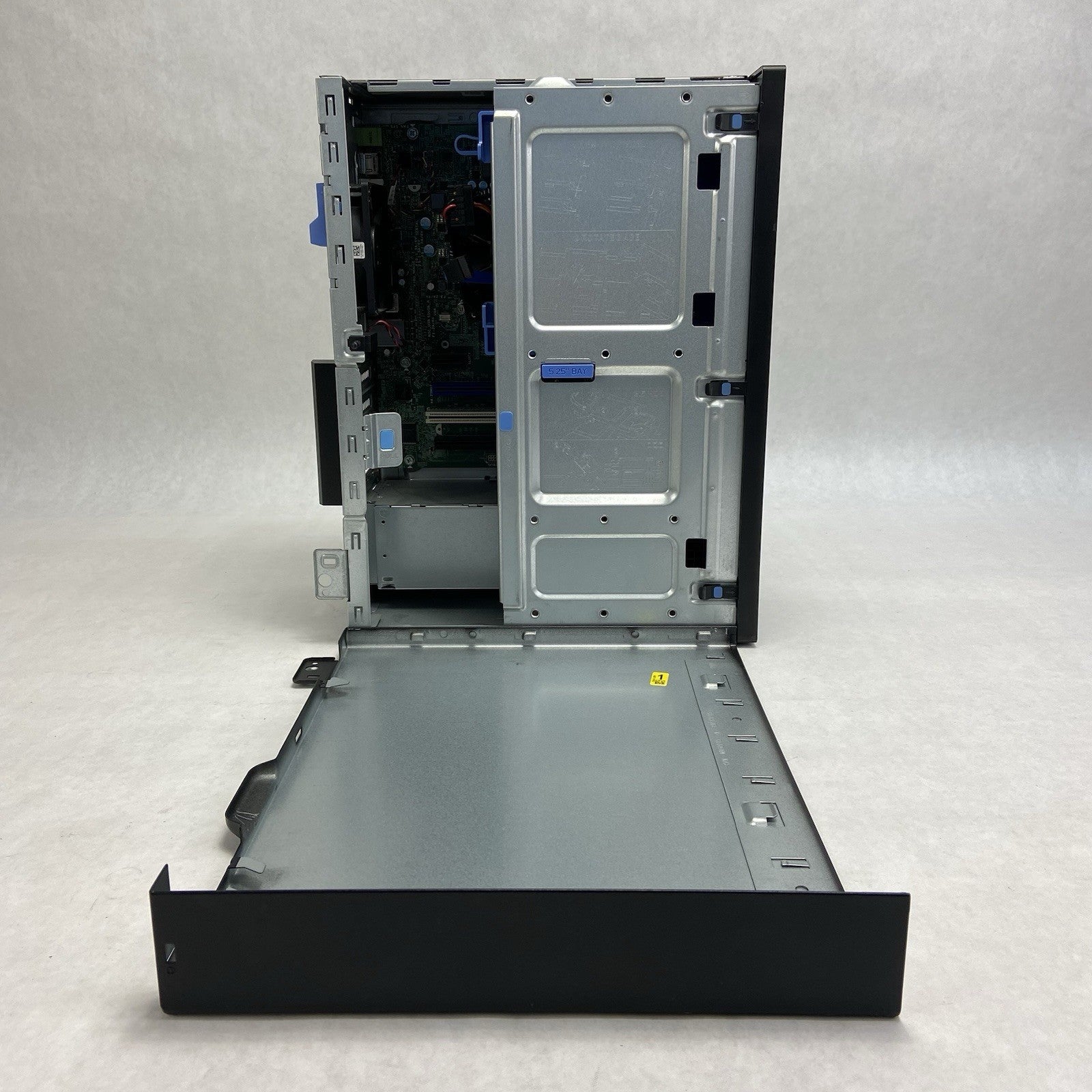 Dell OptiPlex 7040 MT Intel Core i7-6700 3.4GHz 8GB RAM No HDD No OS8