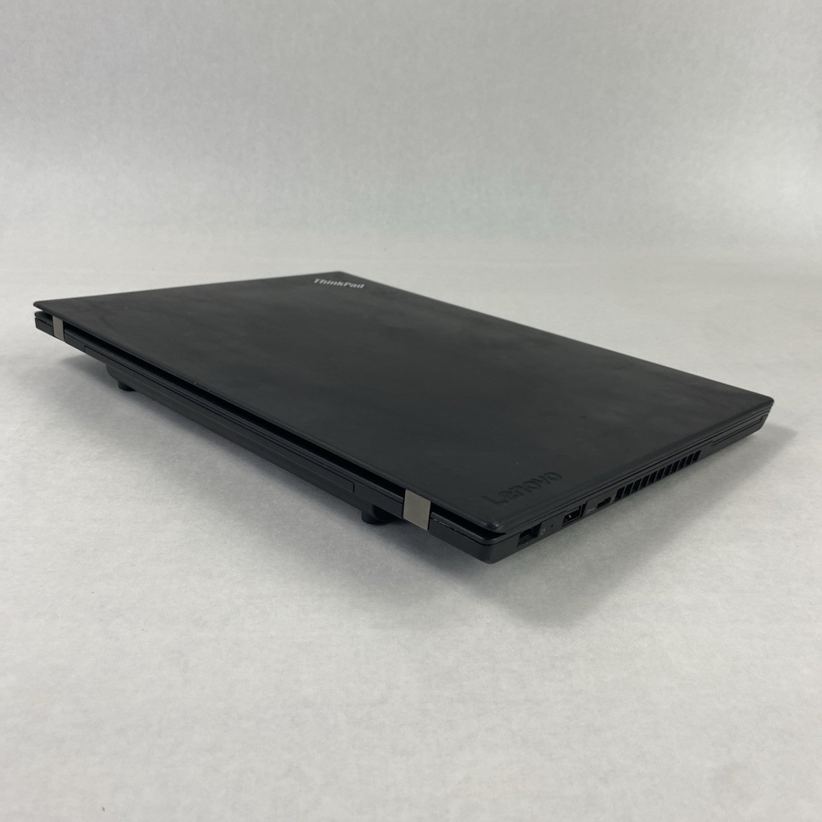 Lenovo ThinkPad T470 Intel Core i5-7300U 2.6 GHz 8 GB RAM 14.0" No HDD No OS
