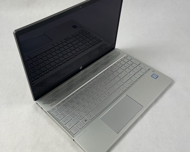 HP Pavilion 15-cs2082cl 15.6" i7-8565U 1.80 GHz 8 GB RAM No SSD/OS/AC