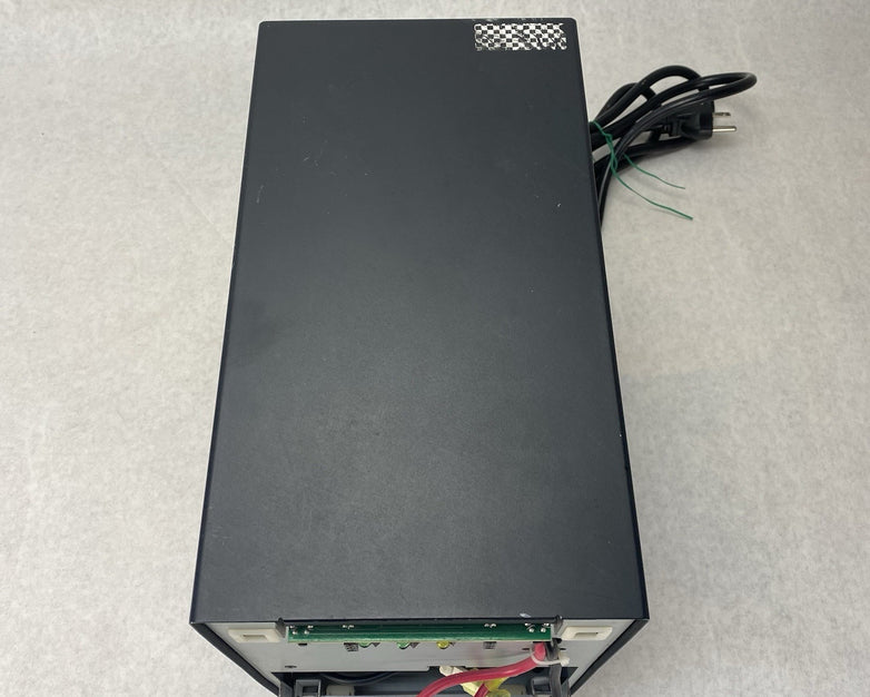 Tripp Lite SMART1500SLT 1500VA 900W UPS Smart Tower - No Batteries Front Panel