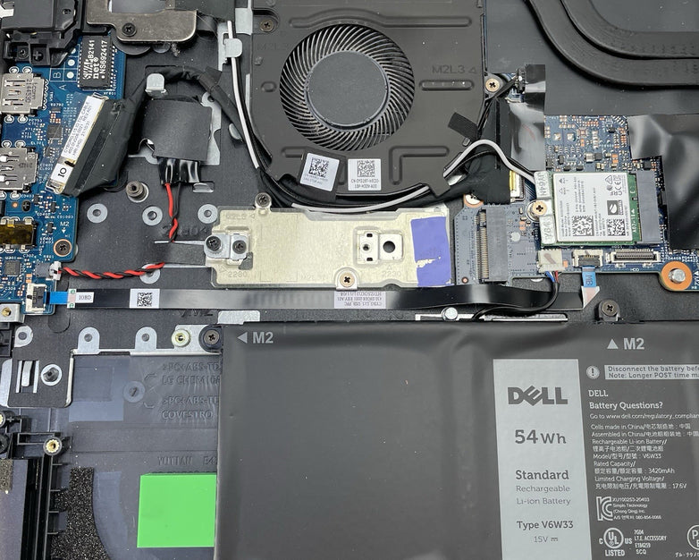 Dell Latitude 3520 15.6" i5-1135G7 2.40 Ghz 8 GB RAM No SSD/OS/AC