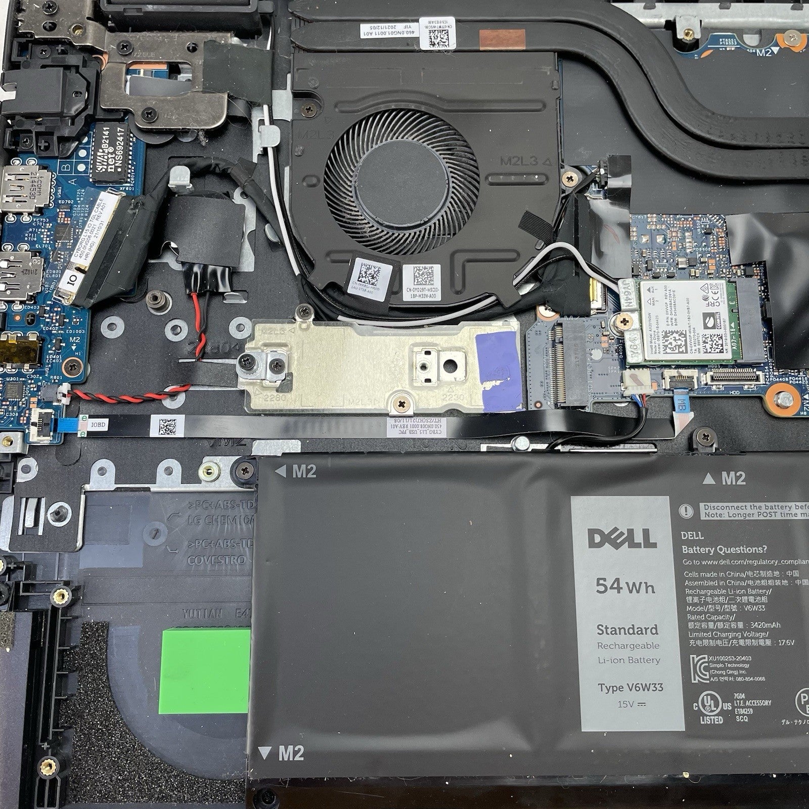 Dell Latitude 3520 15.6" i5-1135G7 2.40 Ghz 8 GB RAM No SSD/OS/AC18