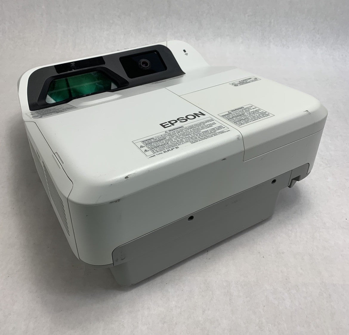Epson PowerLite 695Wi H740A LCD Lamp Projector 825 Lamp Hours - No Remote0