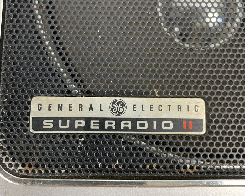 General Electric Superadio II AM/FM Receiver 7-2885F - Non-Original Antenna