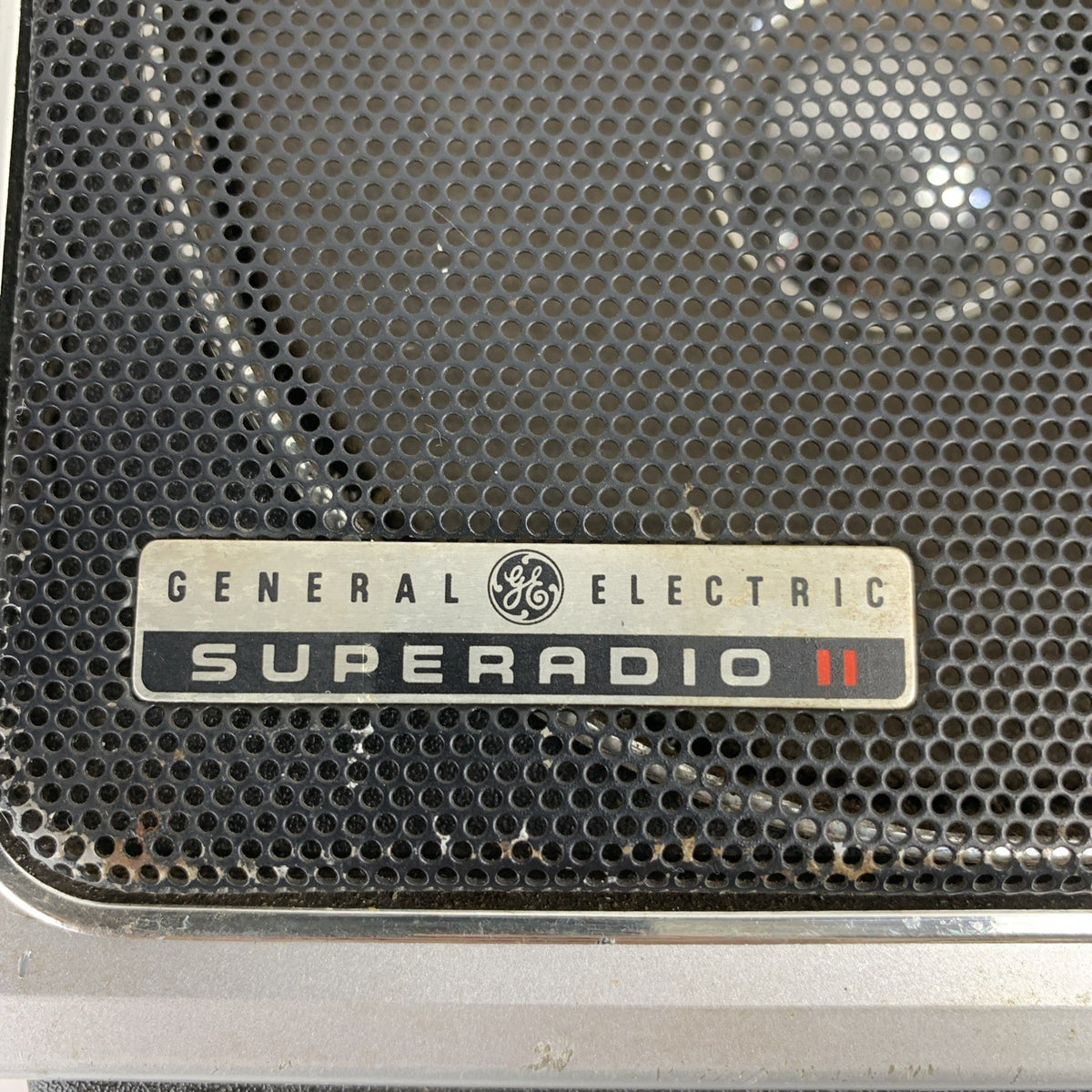 General Electric Superadio II AM/FM Receiver 7-2885F - Non-Original Antenna2