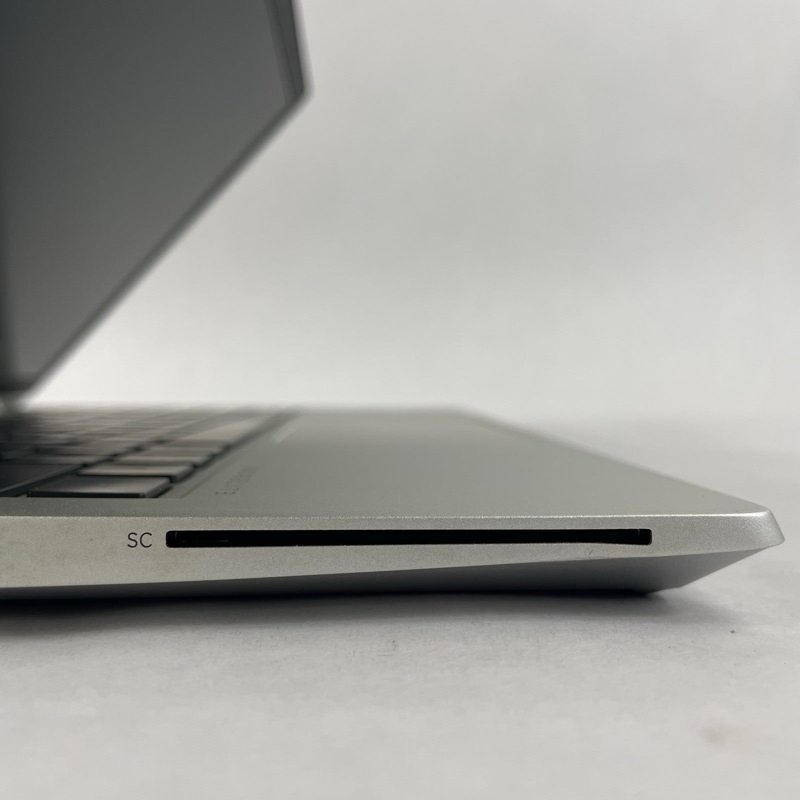 HP EliteBook 640 G9 14" i5-1235U 3.96 GHz 16 GB RAM No SSD/OS/AC5