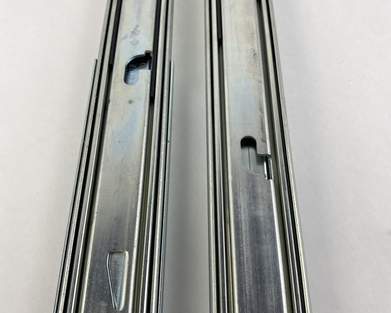 Dell N921J 31.5" Sliding Server Rails for 42U Server Rack