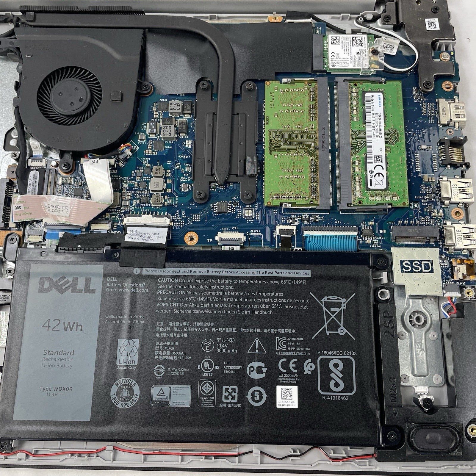 Dell Inspiron 5570 15.6" i7-8550U 1.80 GHz 12 GB RAM No SSD/OS/AC20