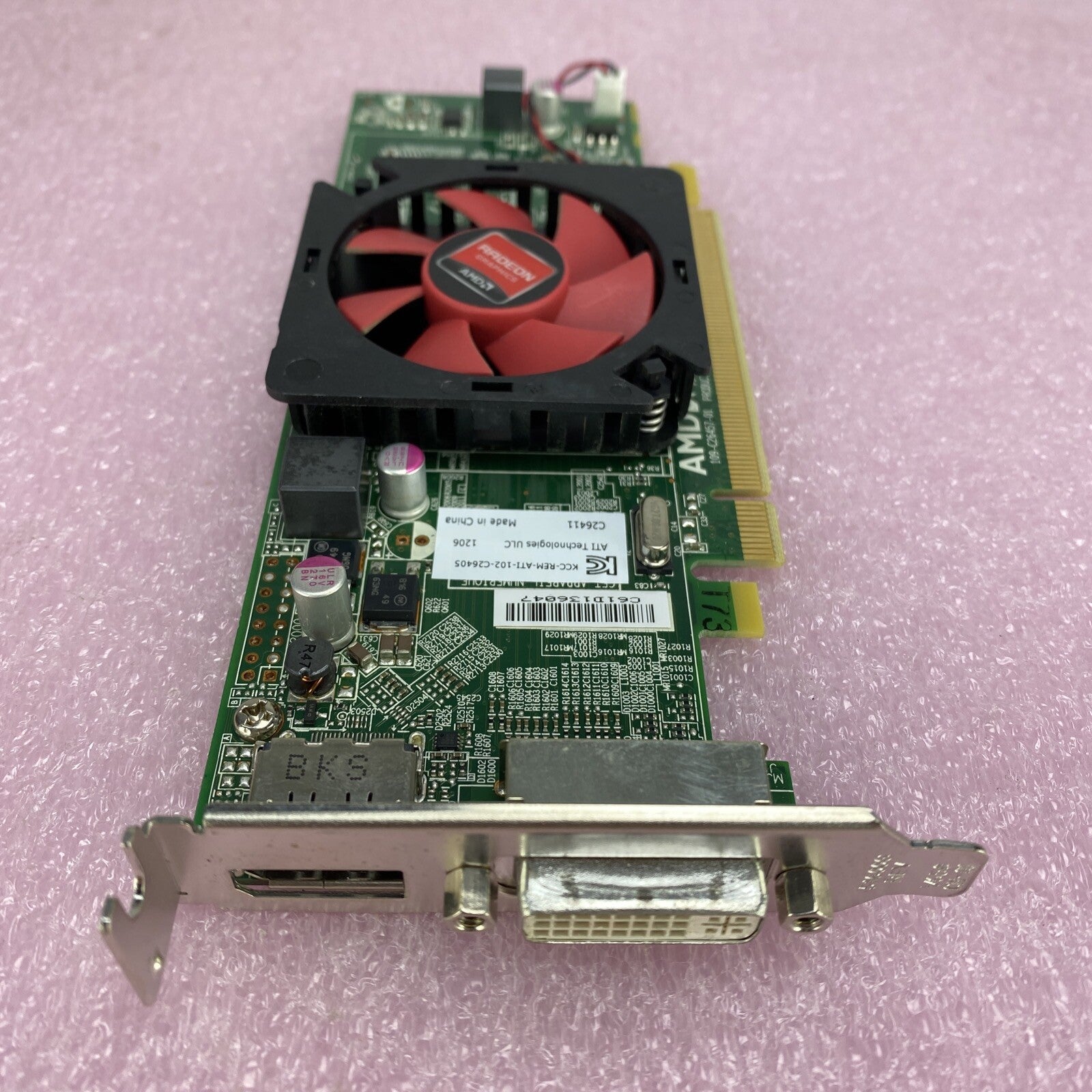 Lot( 2 ) Dell 0NFXD5 1GB AMD Radeon HD 6450 DisplayPort DVI PCle Low Profile