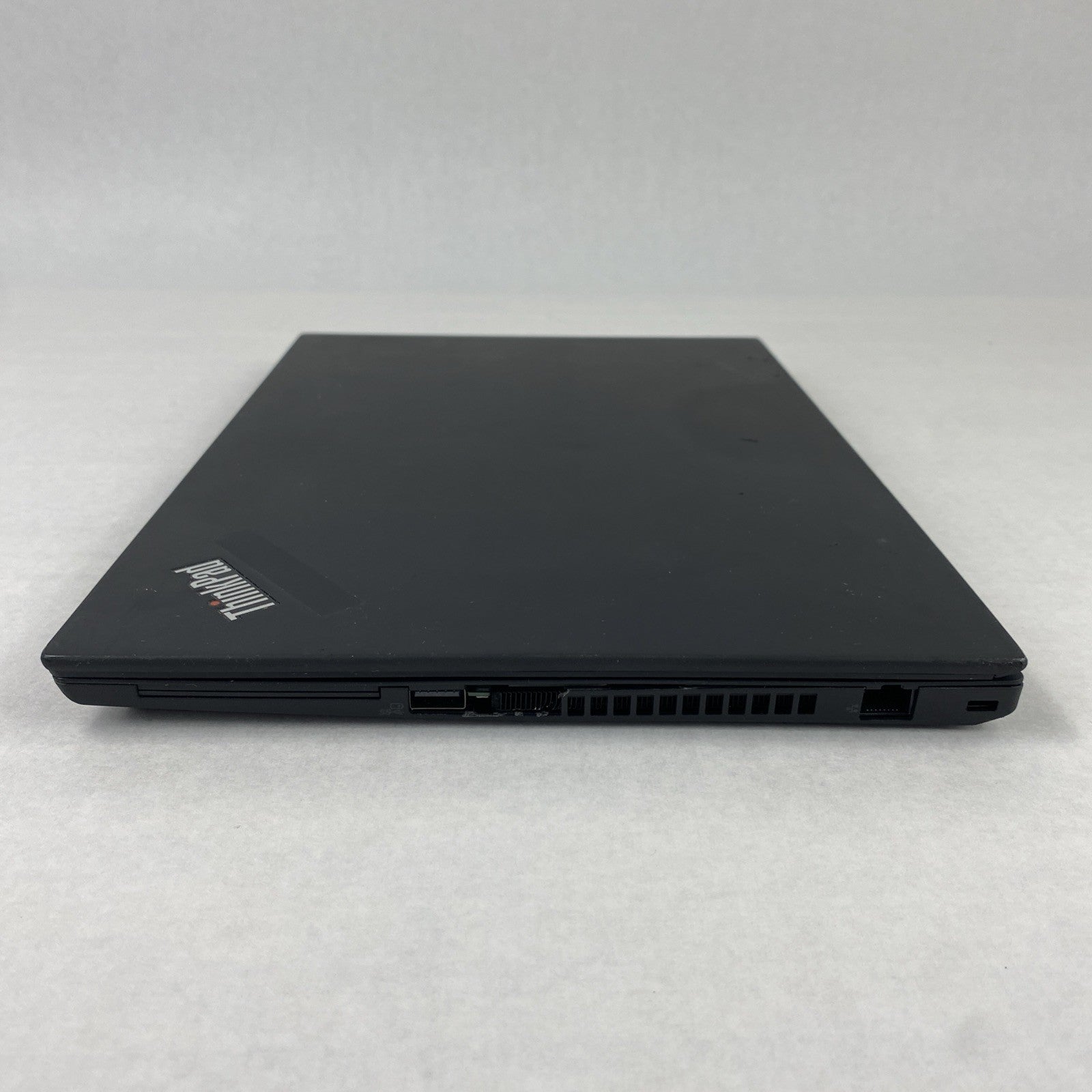 Lenovo ThinkPad T490 Core i5-8365U 1.60 GHz 8 GB RAM 14" No Battery No HDD No OS