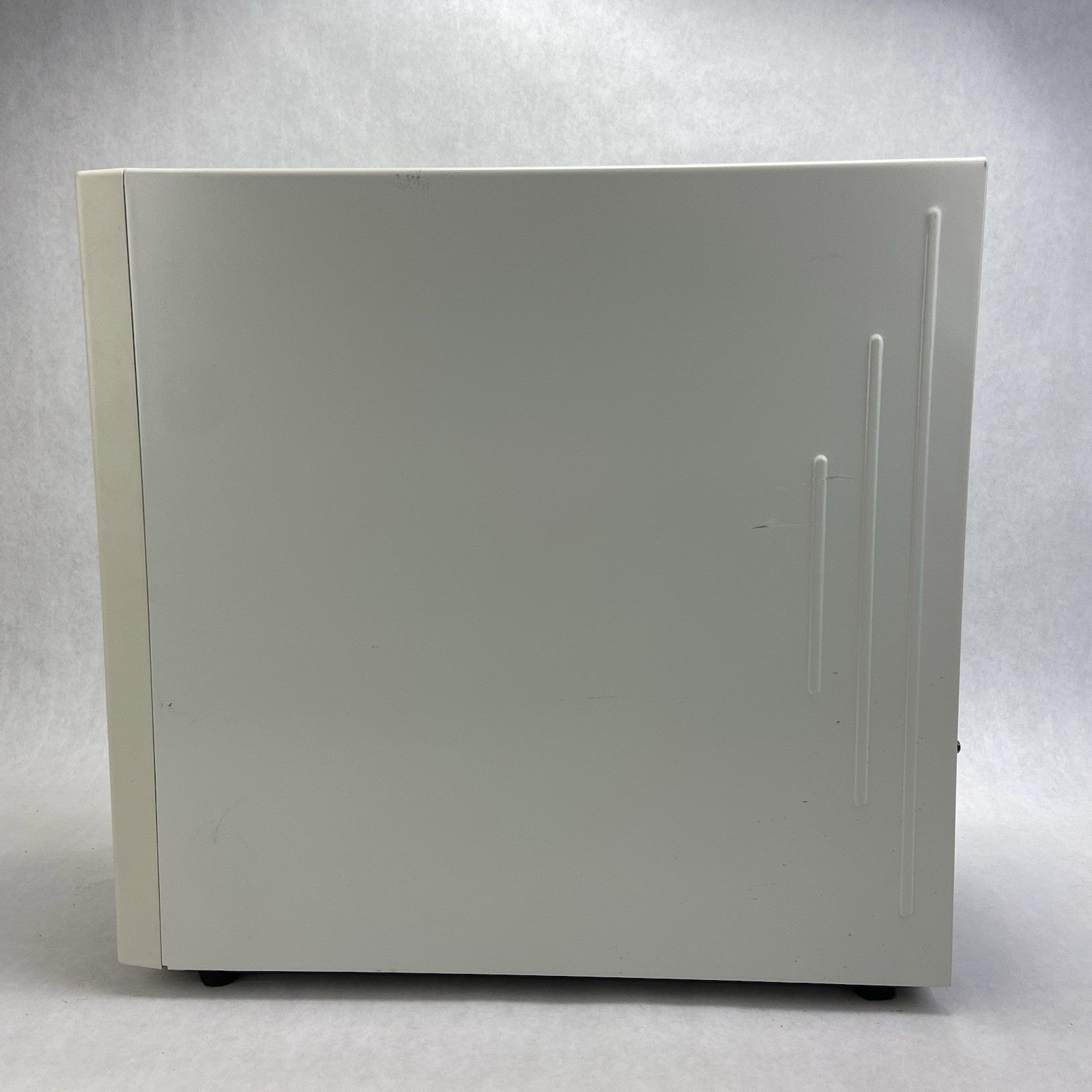 Vintage Quantex Mid Tower ATX Computer Case FSP Group FSP250-60GTW3