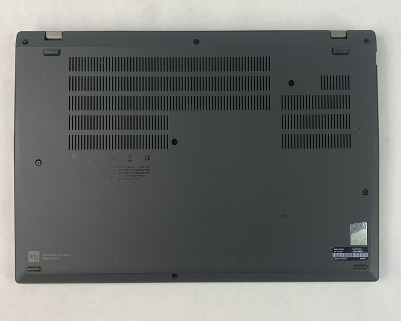 Lenovo ThinkPad T16 Gen 1 16" i7-1270P 2.20 GHz 16 GB RAM Touch No OS/SSD/AC