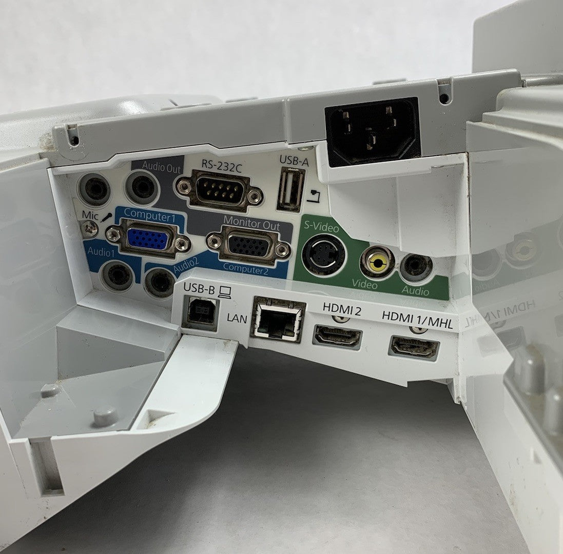 Epson H603A PowerLite 575W LCD Projector No Remote 2521 Lamp Hours