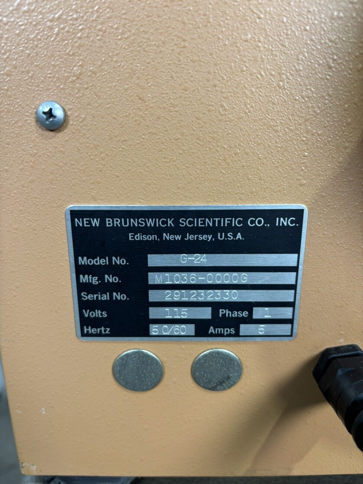 New Brunswick G-24 Environmental Incubator Orbital Shaker G24 Powers On