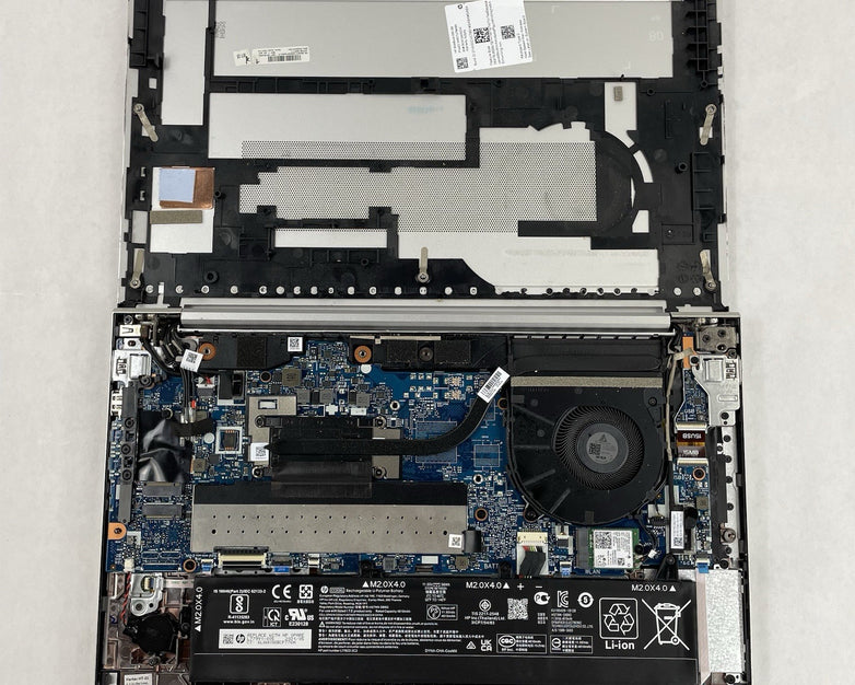 HP EliteBook 850 G8 15.6" i5-1145G7 2.60 GHz 8 GB RAM No SSD/OS/AC - Corner