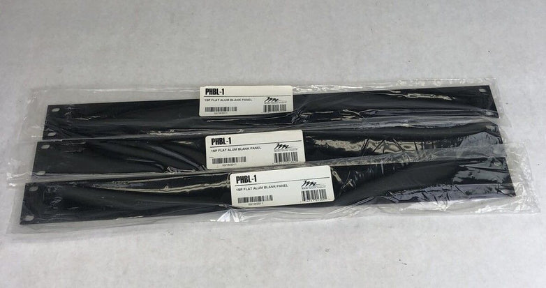 Middle Atlantic Products PHBL-1 1SPFlat Alum Blank Panels (Lot of 3)