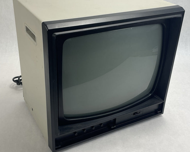 Sanyo VM-4515 Vintage B&W CRT 1993