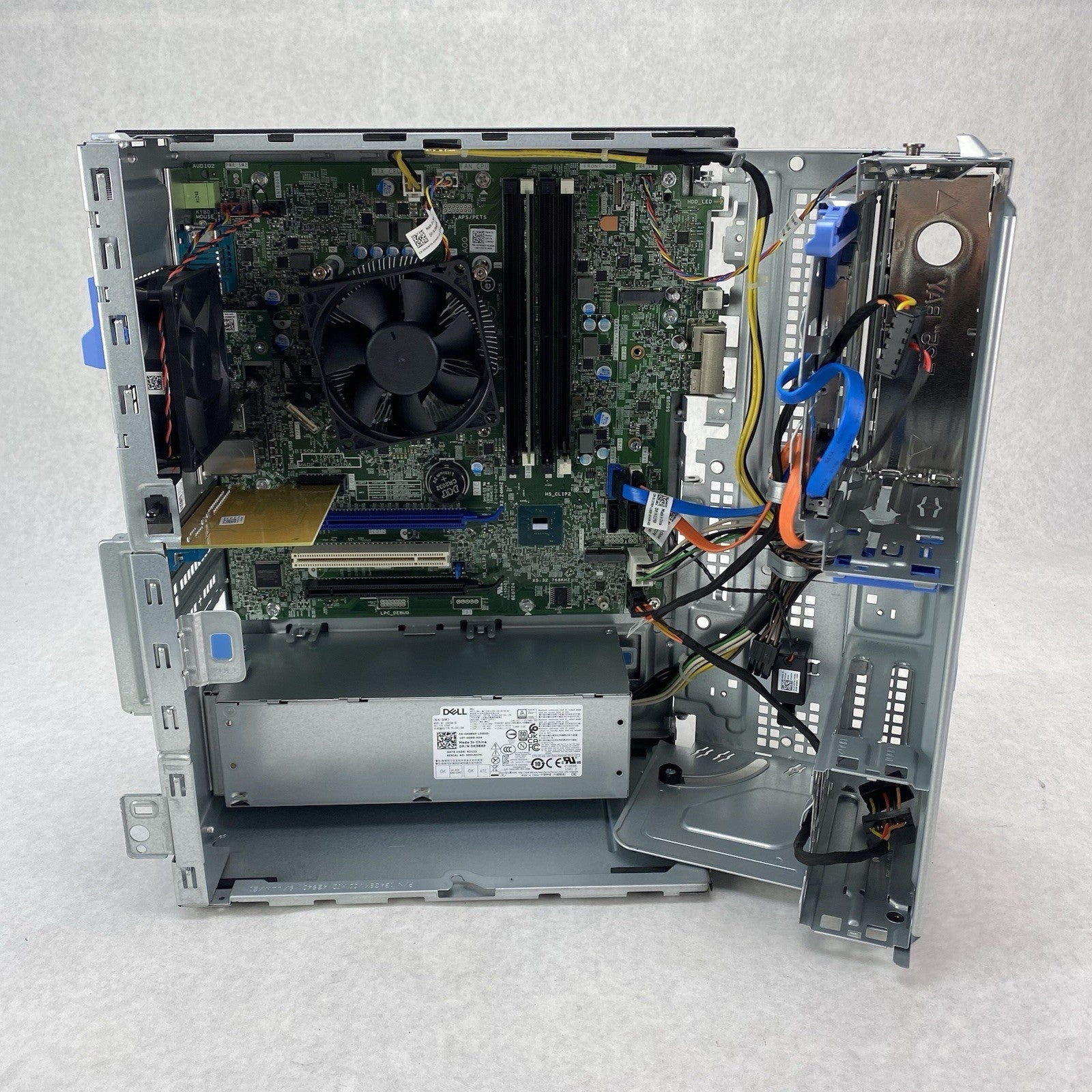 Dell OptiPlex XE3 MT Intel Core i7-8700 3.2GHz 1x8GB RAM No HDD No OS10