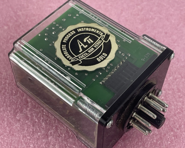 Absolute Process Instruments API Model API-1400 G (M8D)