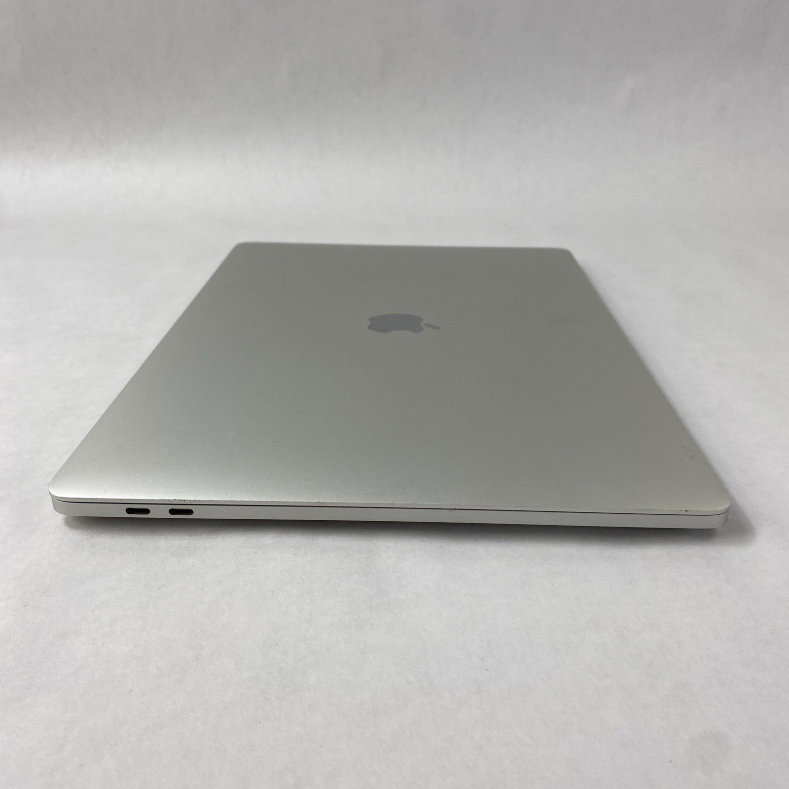 Apple MacBook Pro A1707 2016 Retina 15" 2.6GHz i7 16GB RAM 250GB SSD os12.7.69