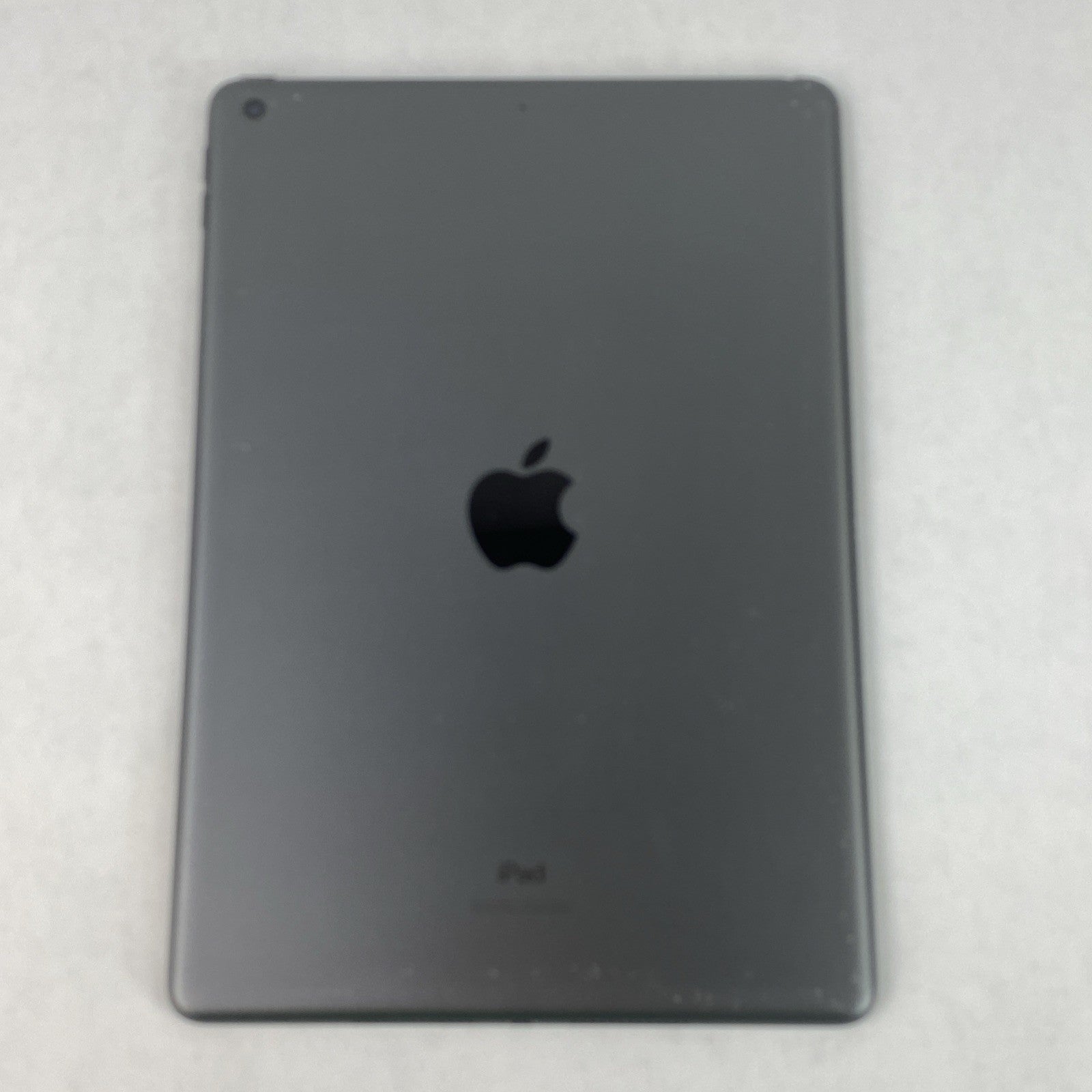 Apple iPad 7th Gen A2197 32GB 10.2" Retina Wi-Fi Space Gray IOS 18.7.814