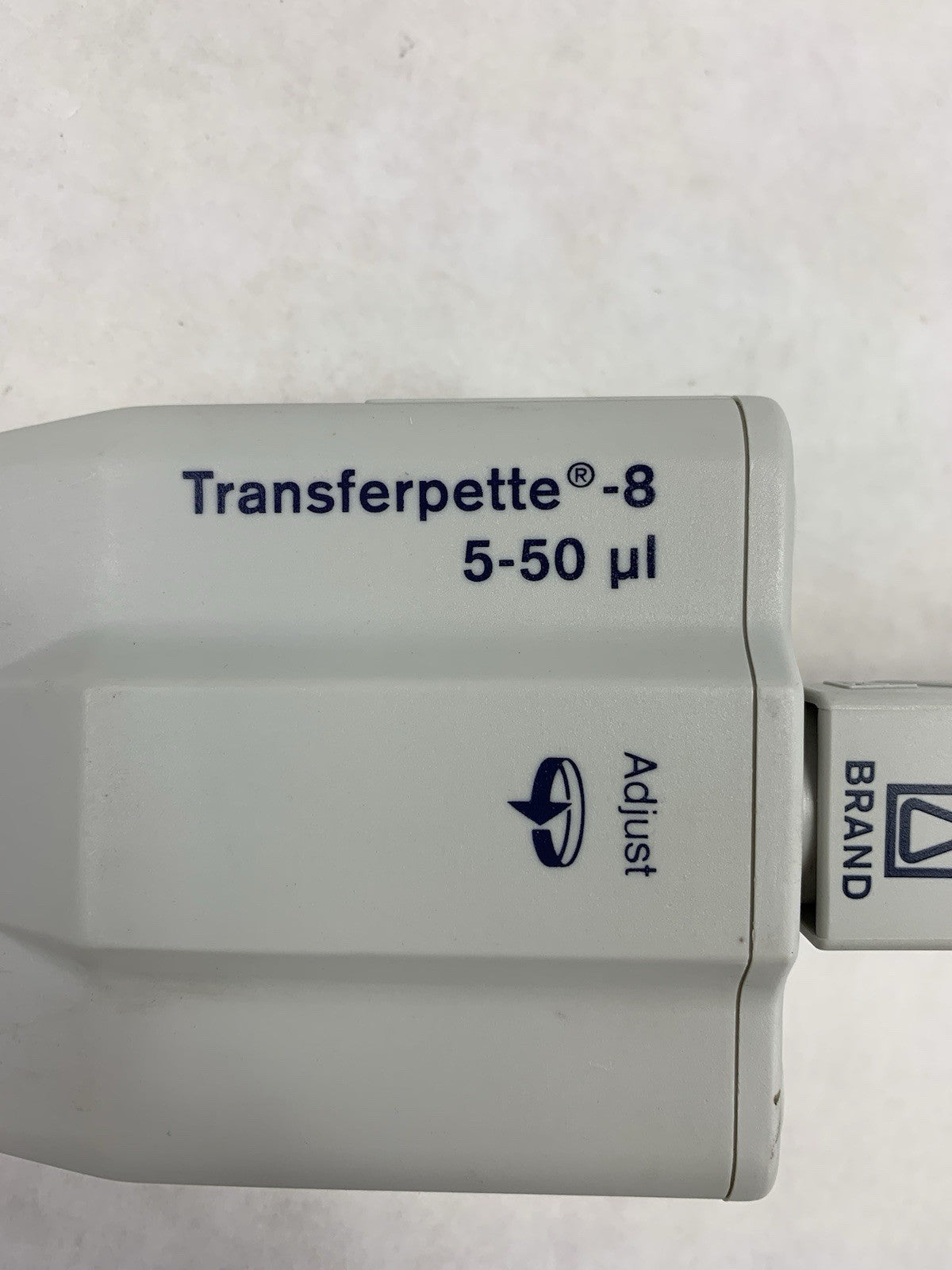 BrandTech Transferpette -8 5-50 µL 8 Channel Adjustable Pipette