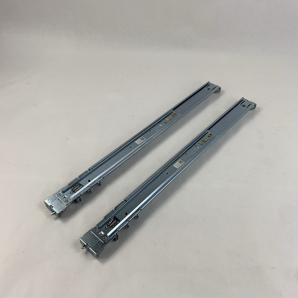 Dell 0YNG10 06KM6G Left and Right Sliding Server Rails1