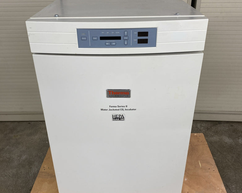 Thermo Fisher Scientific 3110 Forma Series II Water Jacketed CO2 Incubator