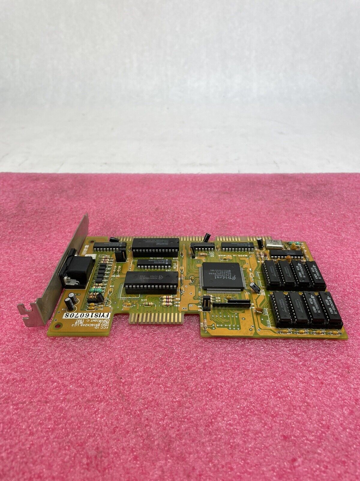 Trident Microsystems Inc VGA Card 8916CX248LC2 ISA 1991