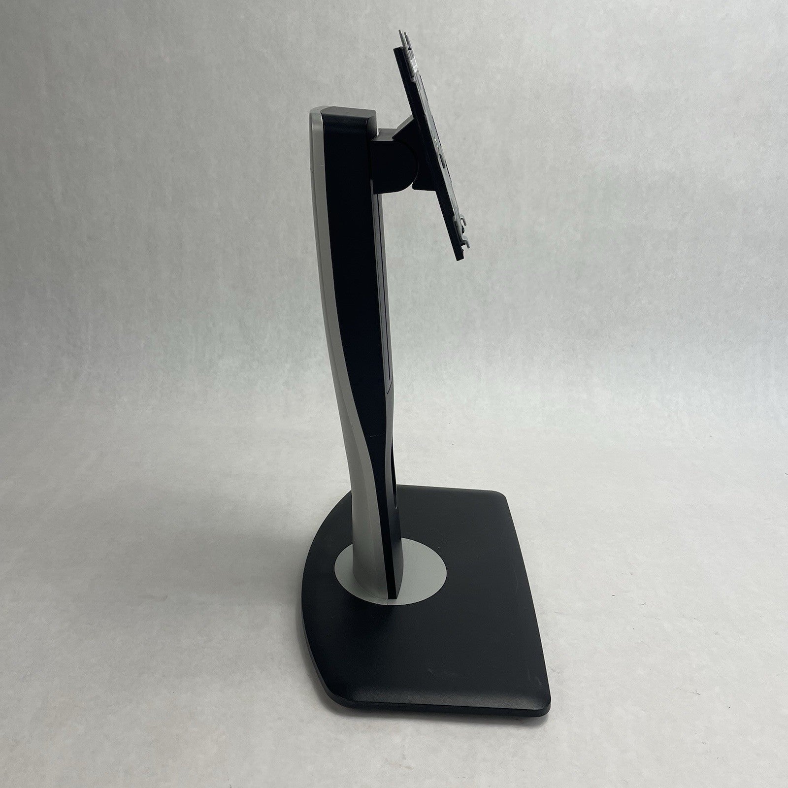 Dell P2212H Adjustable Monitor Stand