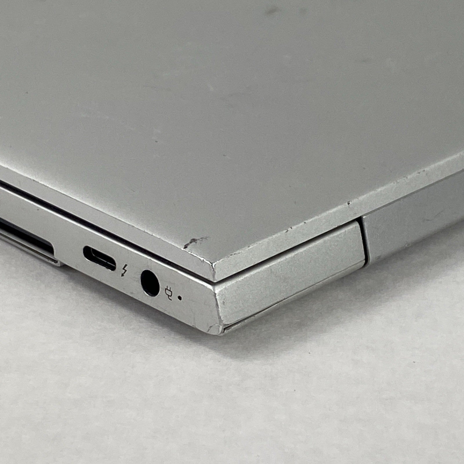 HP EliteBook 850 G6 Core i7-8565U 1.80GHz 8GB RAM 15.6" No Battery No HDD No OS