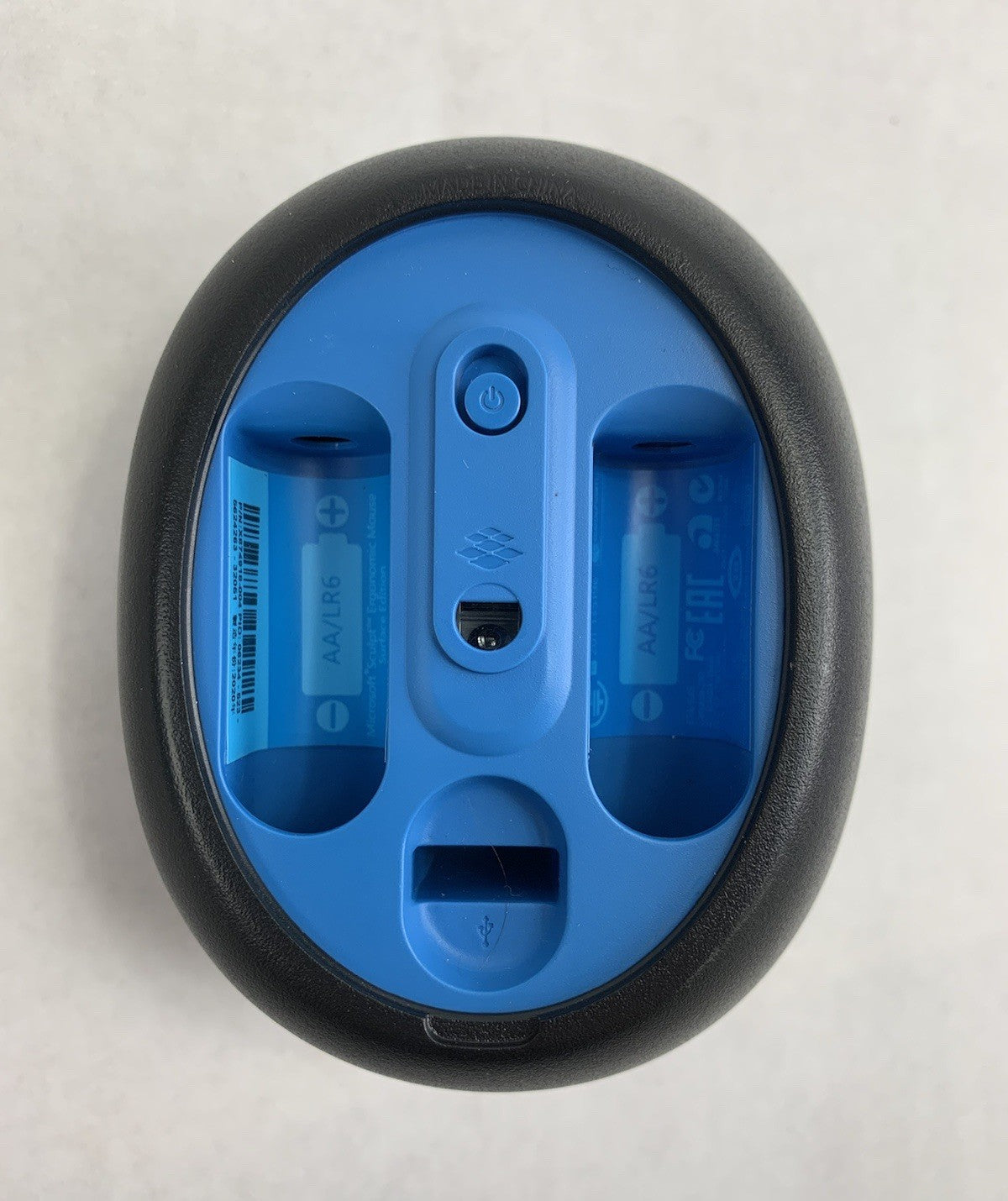 Microsoft Sculpt 1560 Ergonomic Mouse No USB Dongle