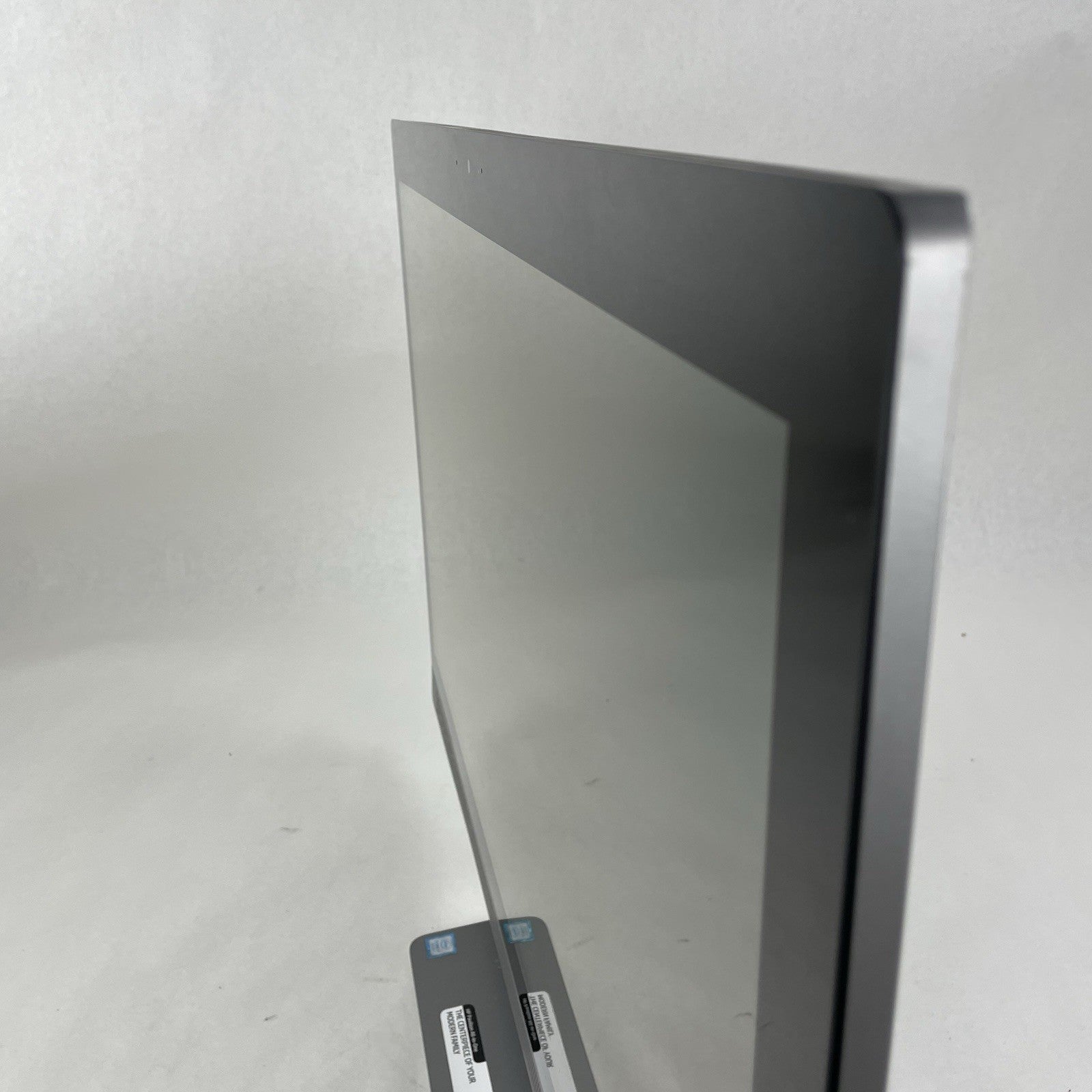 HP Pavilion PC 27-a227c Intel Core i7-7700+ 2.9 GHz 16 GB Ram No HDD No OS