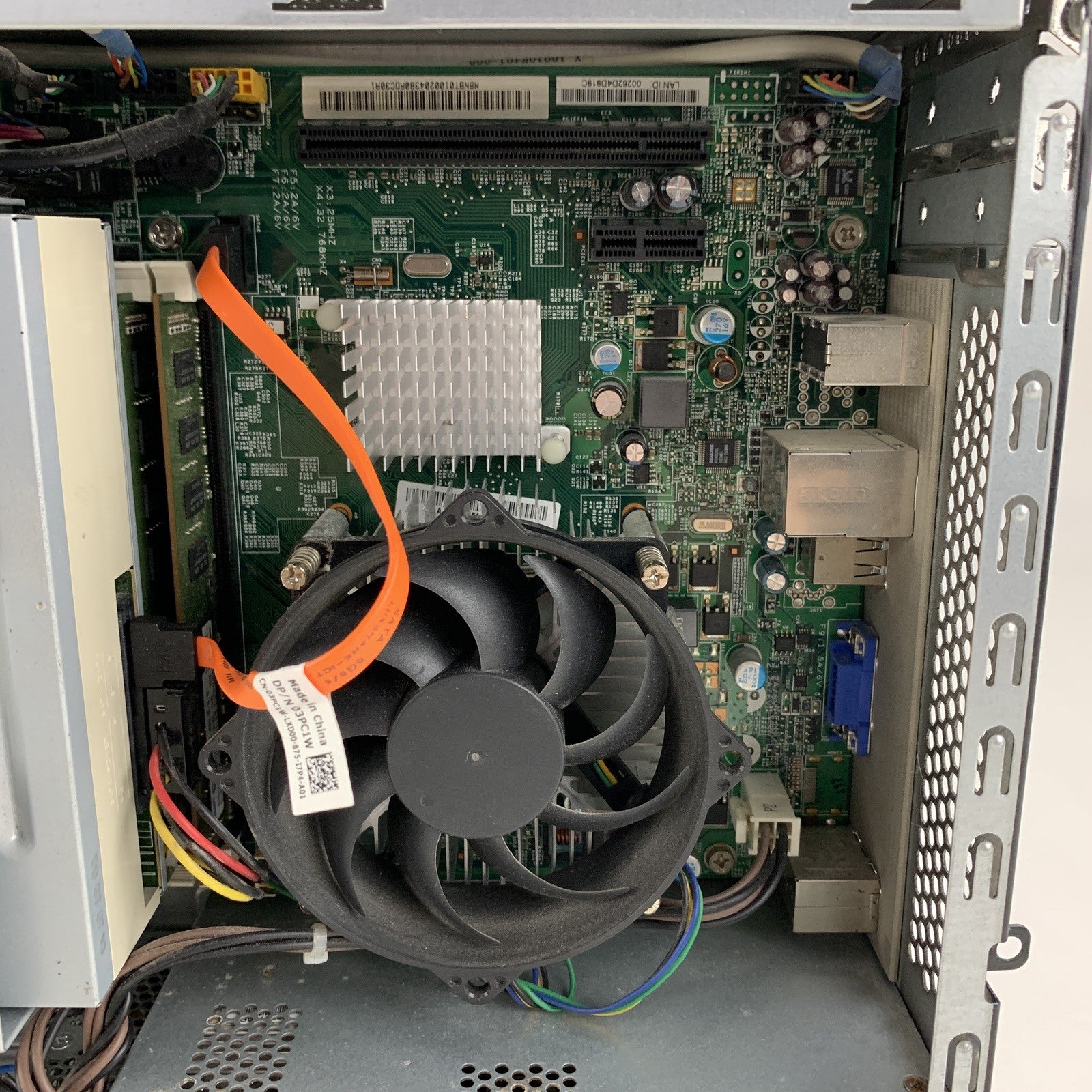 eMachines EL1352-23e SFF AMD Athlon II x2 255 3.10 GHz 4 GB RAM No HDD No OS