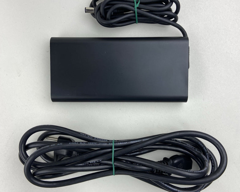 Dell Adapter LA240PM180 19.5v, 12.31A 240.0w
