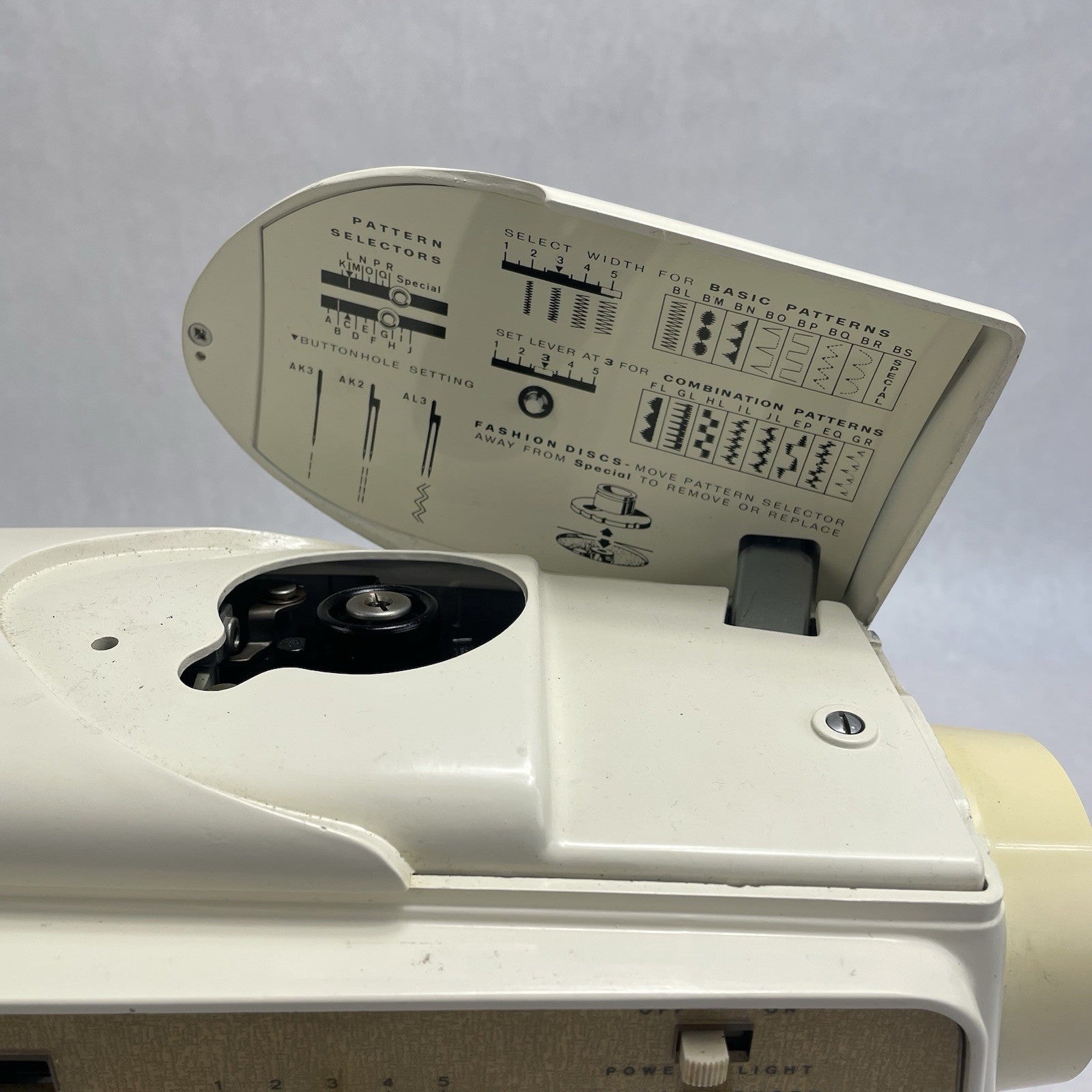 Singer Golden Touch & Sew 630 Sewing Machine Parts Or Repair8