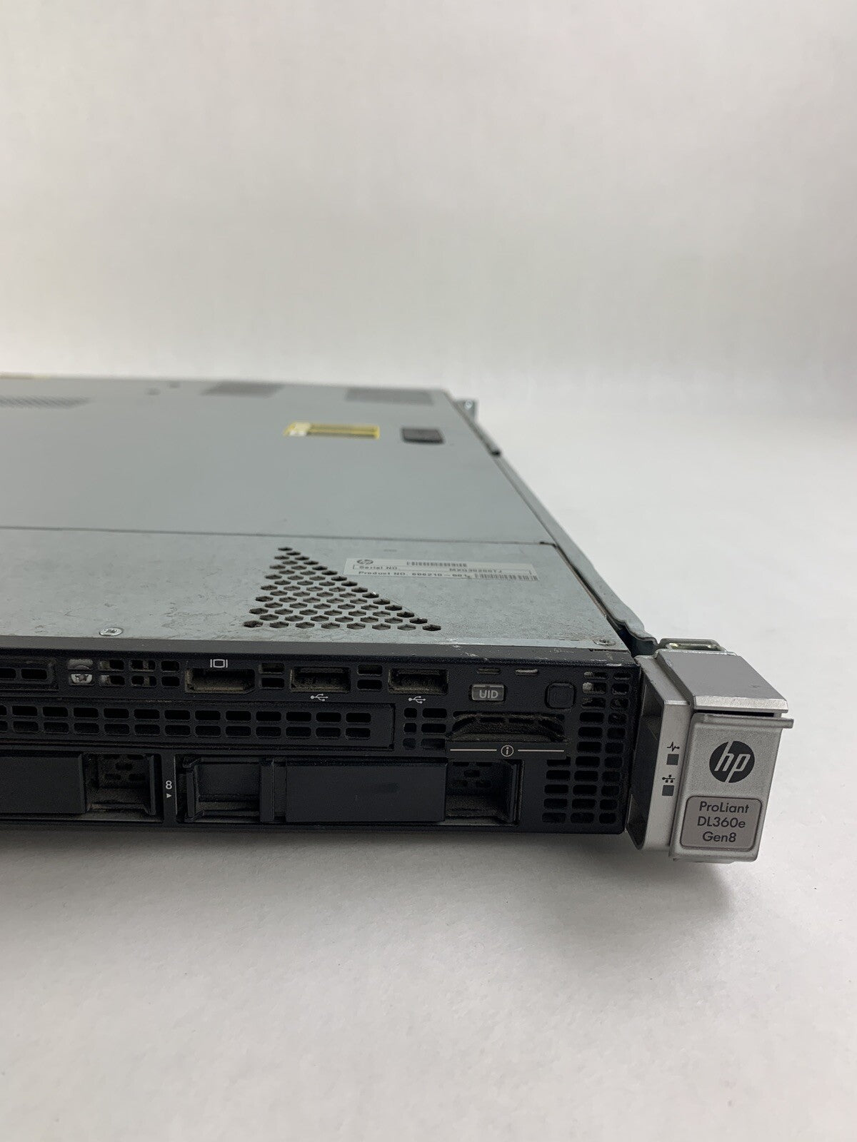 HP ProLiant DL360e Gen8 Intel Xeon E5- 2403 1.8 GHz 32 GB Ram No OS No HDD4