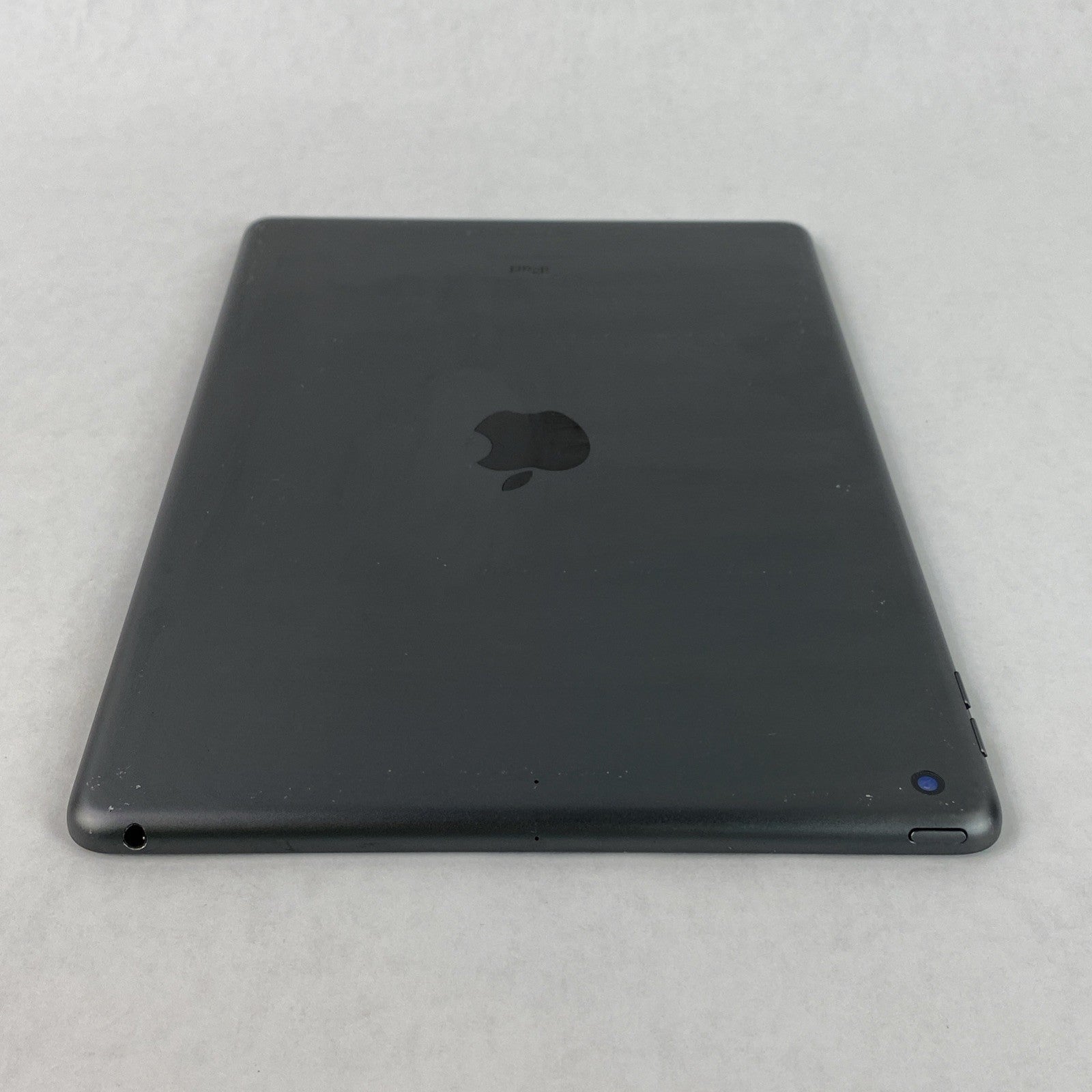 Apple iPad 7th Gen A2197 32GB 10.2" Retina Wi-Fi Space Gray IOS 18.7.816