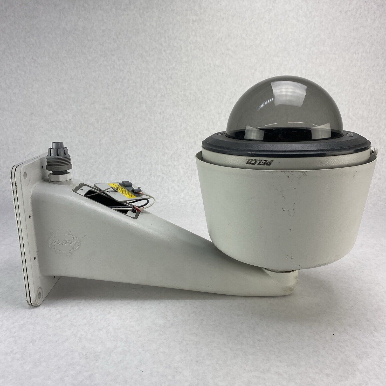 Pelco DF5-PG-E0 Pendant Smoky Tinted Camera Dome No Camera w/ Mount & Components
