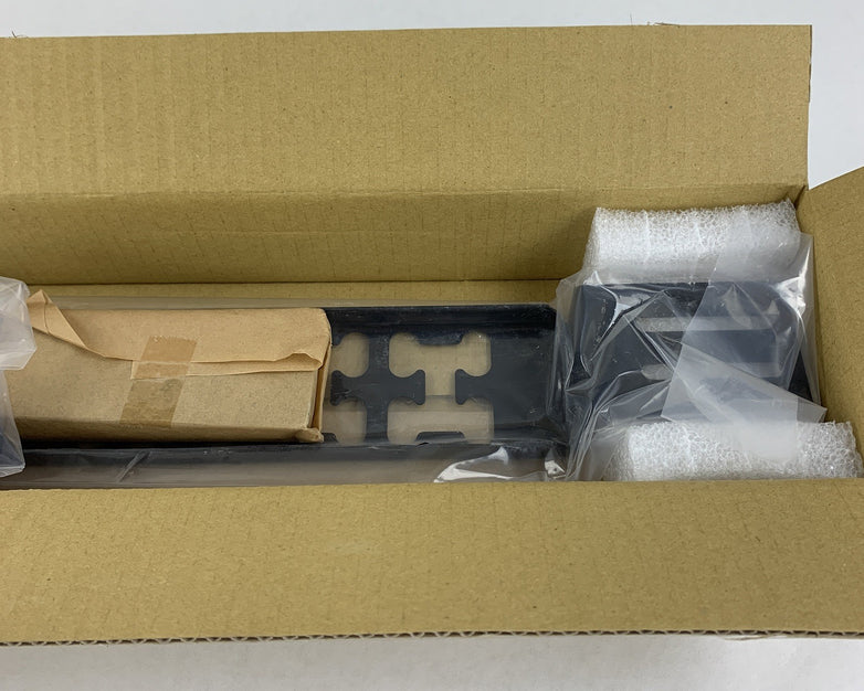 IBM 90P4888 DPi PDU Enterprise C13x Rack Mount Bracket Box Opened
