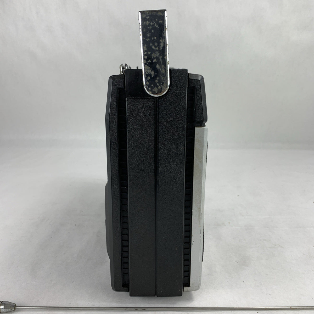 General Electric Superadio II AM/FM Receiver 7-2885F - Non-Original Antenna5