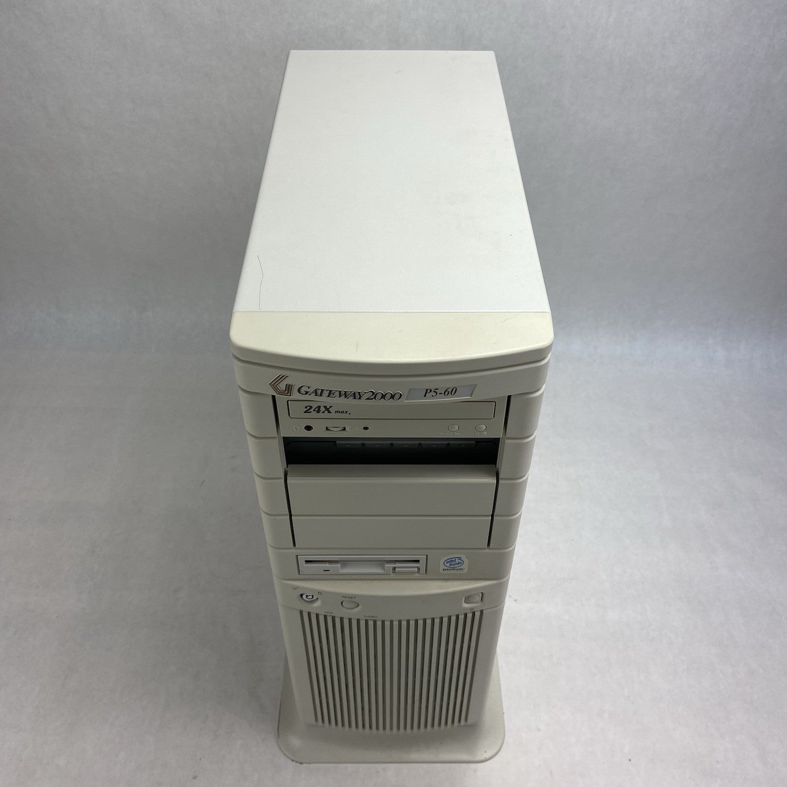 Gateway 2000 P5-60 MT Intel Pentium MMX 200MHz 64MB RAM No HDD No OS2