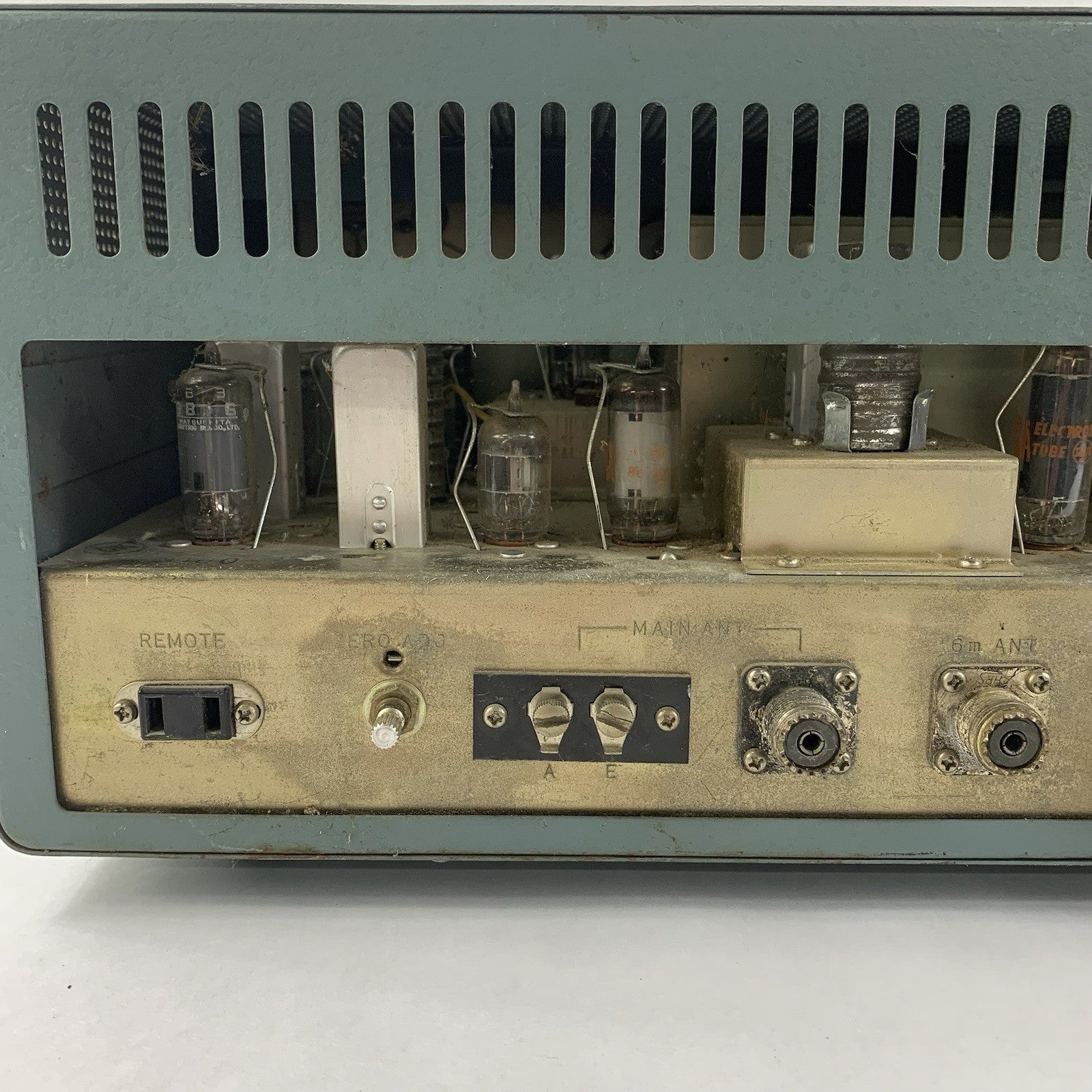 Lafayette HA-225 Communications Receiver - Parts or Repair No Antenna No Signal6