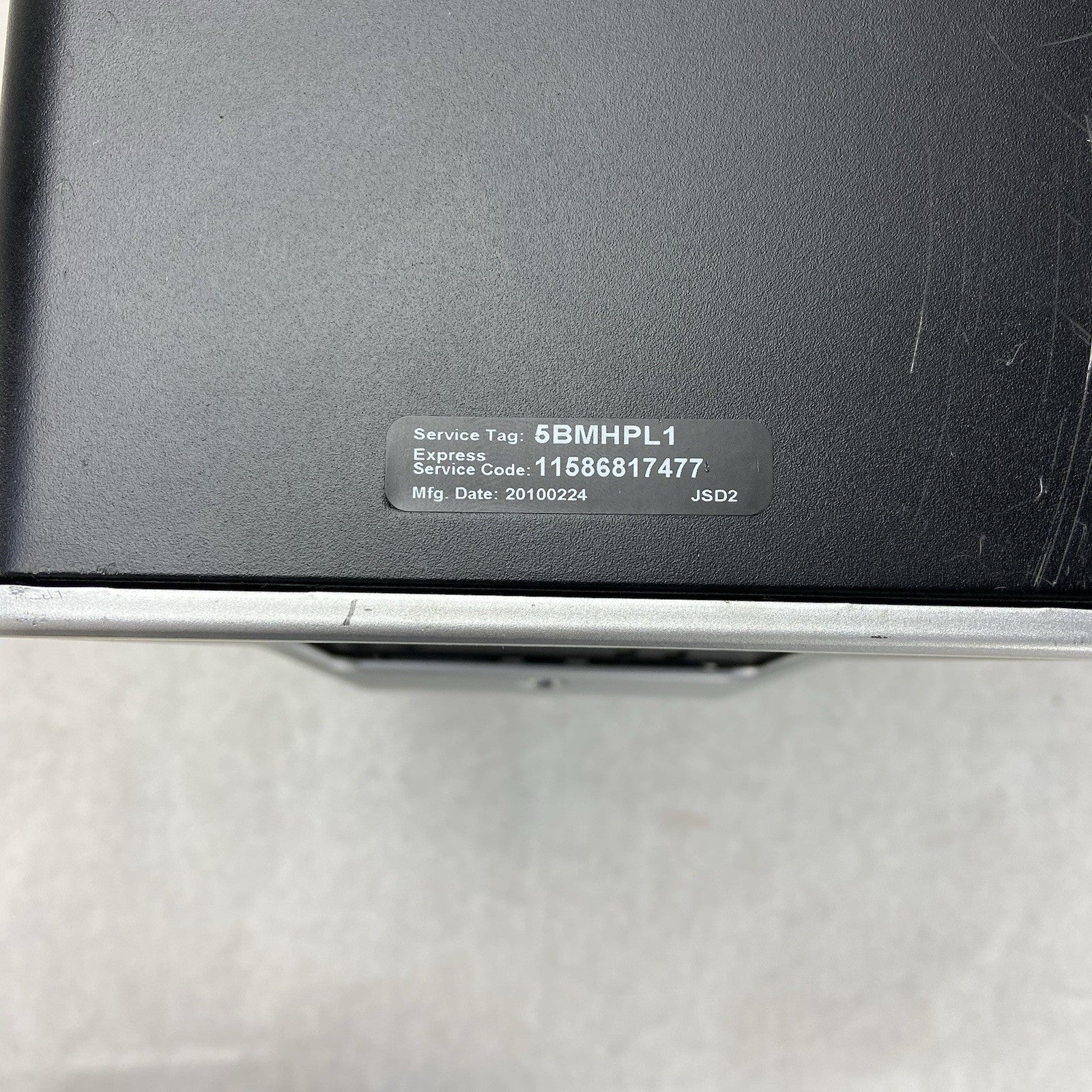 Dell Precision T5000 MT Intel Xeon E5504 2GHz 12GB RAM No HDD\OS R9 270X 4GB3